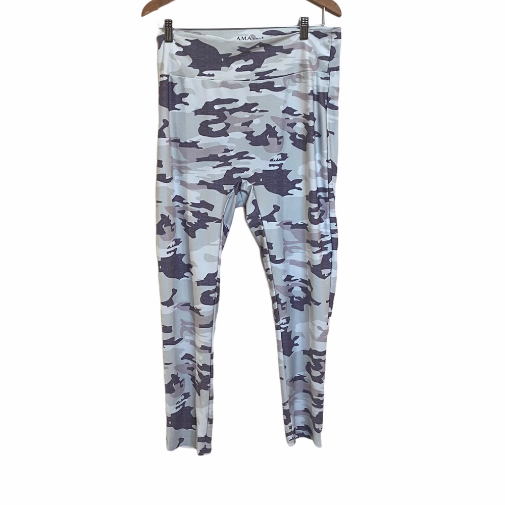 A.M.A by Amarylis Camo Workout Leggings Size 1X - Picture 3 of 6